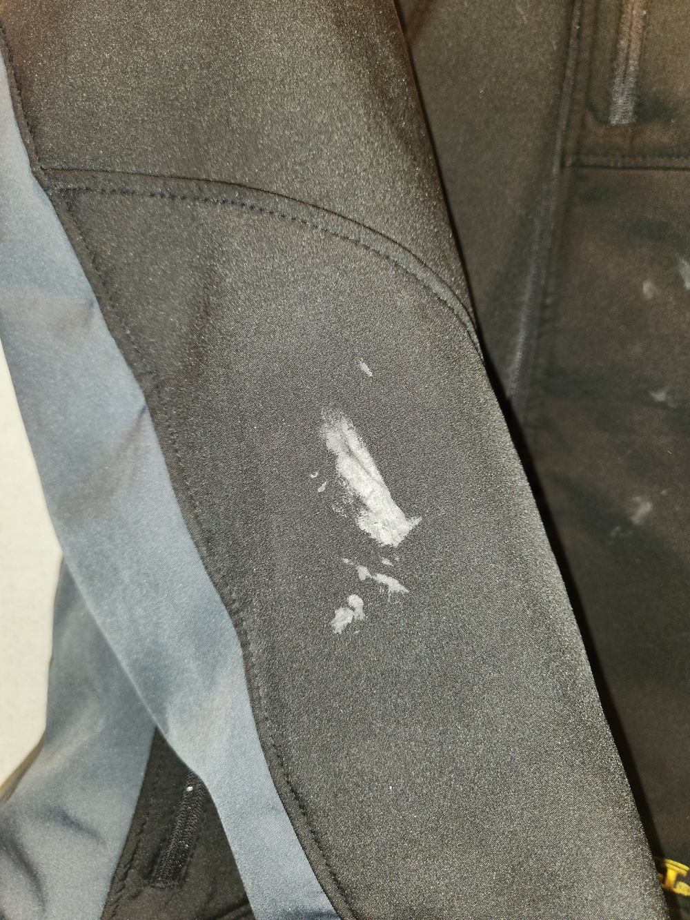 DeWalt Work Jacket - Picture 8 of 9